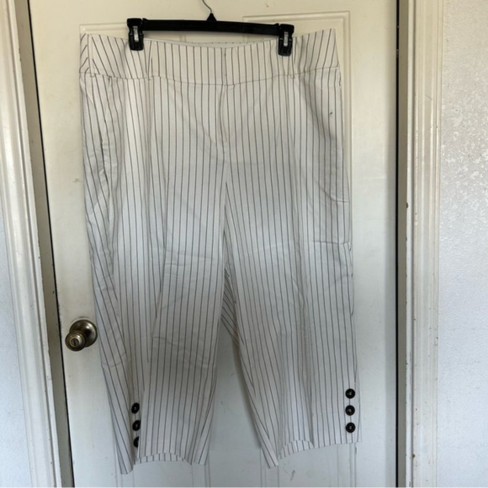 Lane Bryant The Laney Wide Leg Crop Pants Size 22